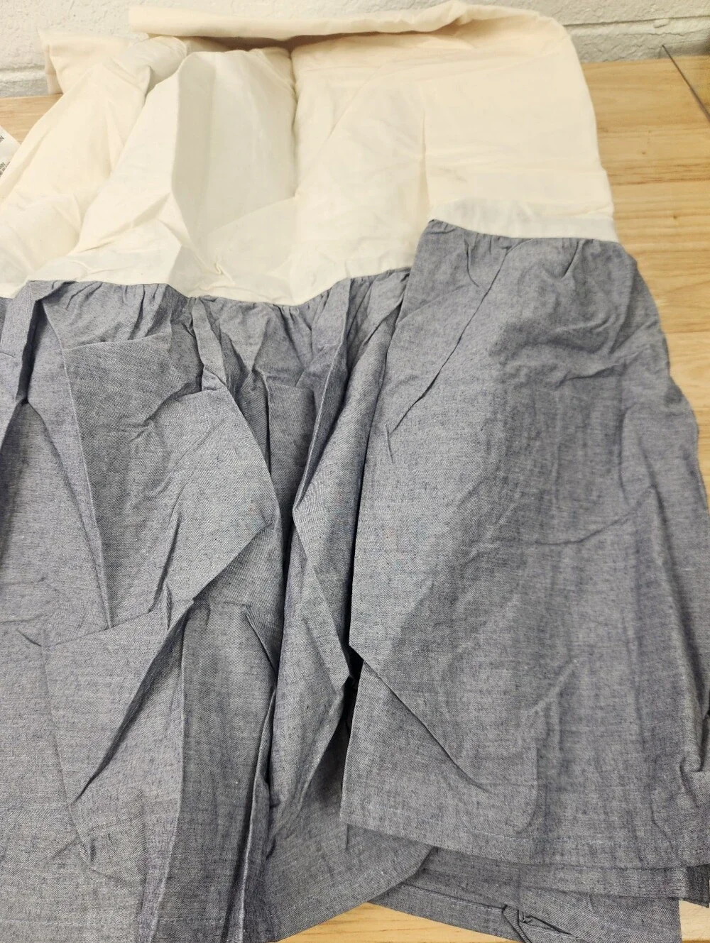 Pottery Barn Kids Chambray Blue Bedskirt 100% Cotton Sz Twin NOS Farmhouse